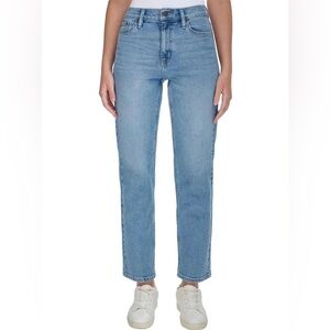 Calvin Klein Women’s High Rise Straight Leg Light Wash Jeans Size‎ 8